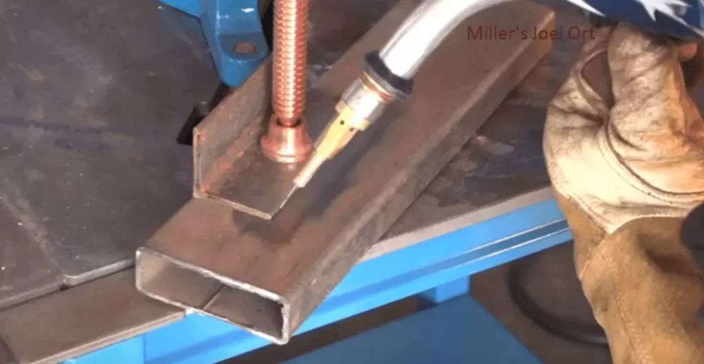 Benefits and Challenges of Welding Stainless to Mild Steel With Flux Core 