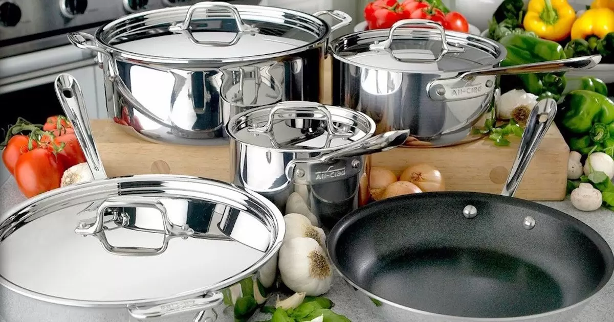 Examining the use of silicone utensils stainless steel cookware